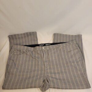 Torrid sky high crop plaid jeans with boot cut Size 30w plus NWOT Host Pick